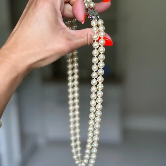 Cream Pearl Necklace - Picture 4 of 4